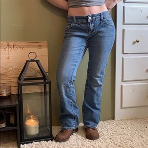 Maurice’s blue jeans